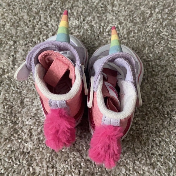 Infant Unicorn Hi Top Vans - Picture 2 of 4